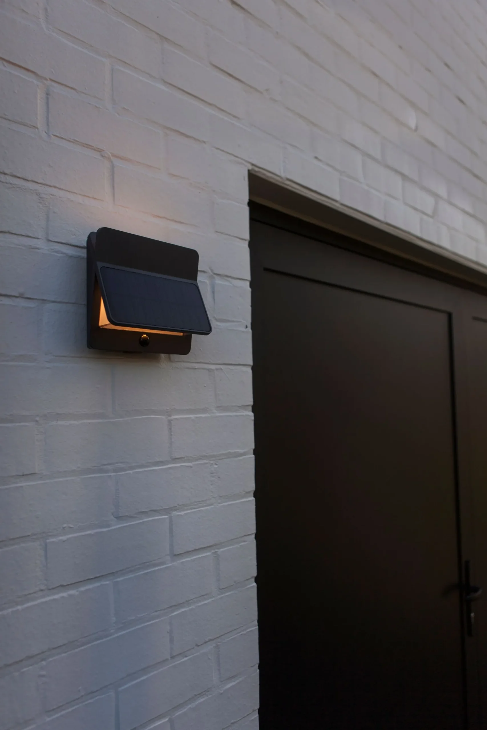 Aleta solar wandlamp