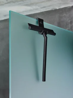 Arvid badkamer wisser zwart