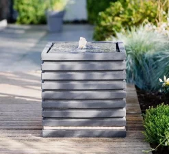 Fontein vierkant met ribbels