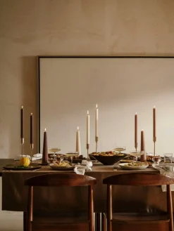 Geribde obelisk kaars