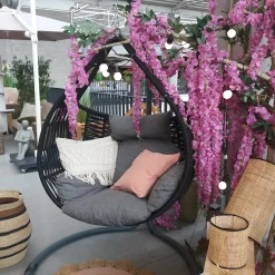 Hangstoel Globe zwart