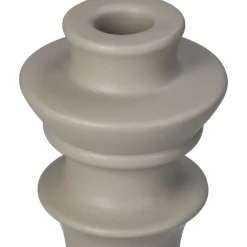 Kandelaar fijn aardewerk beige 8x8x18cm