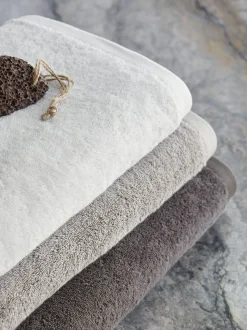 London - Handdoek - 55x100 cm - Truffle