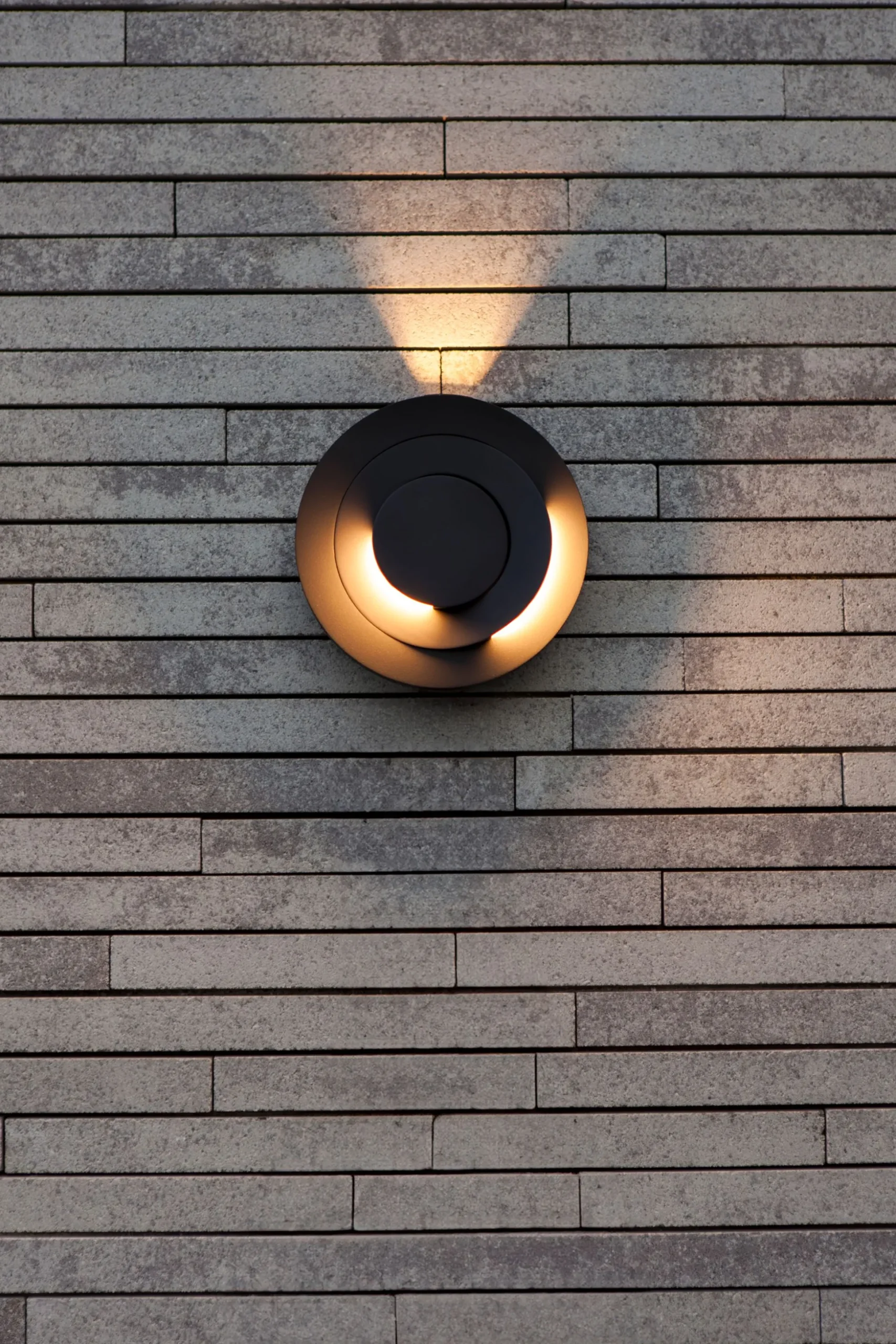 Moov wandlamp