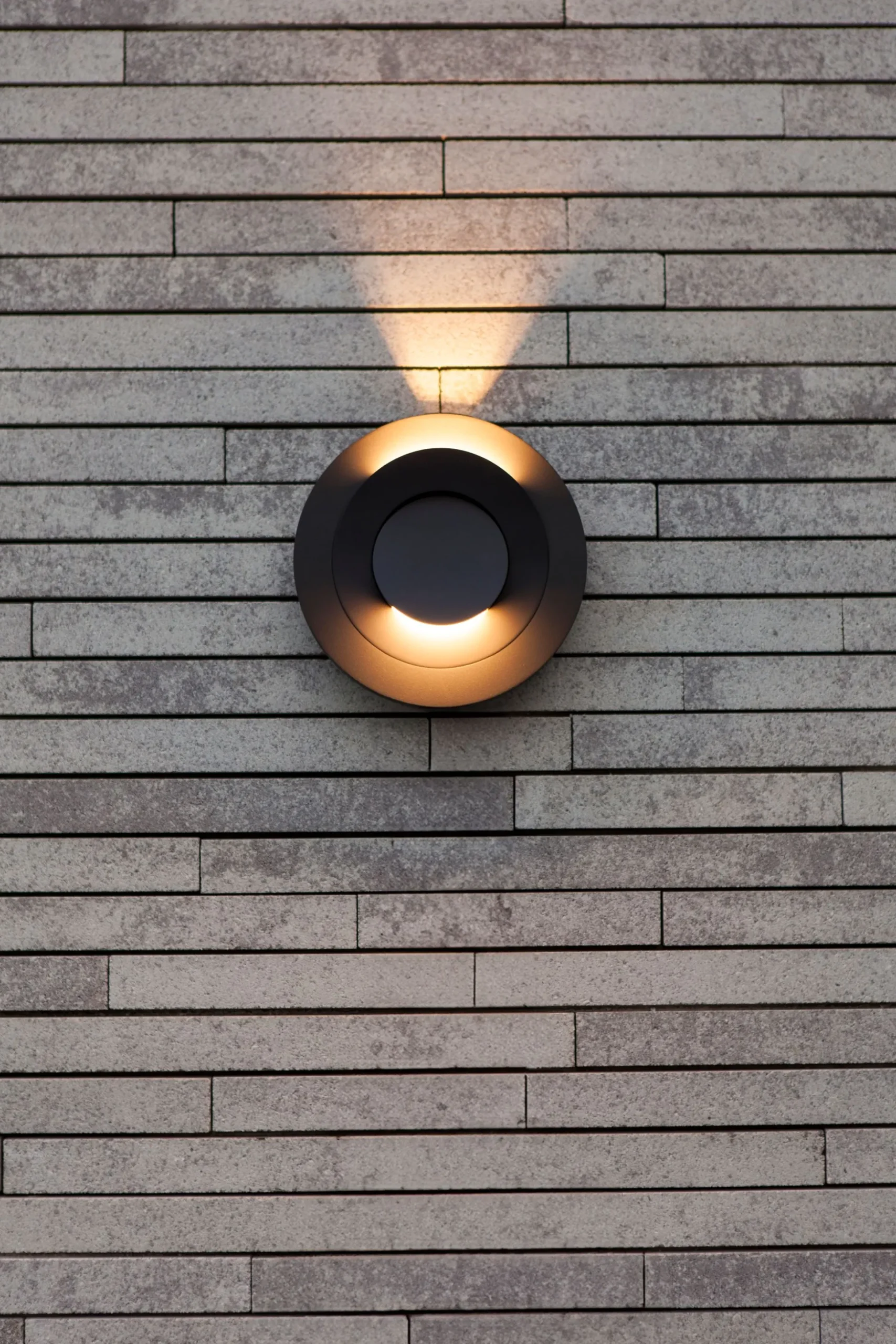 Moov wandlamp
