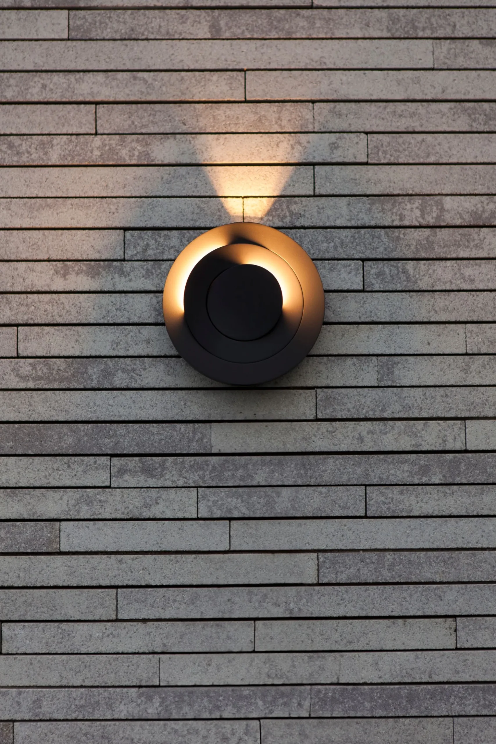 Moov wandlamp