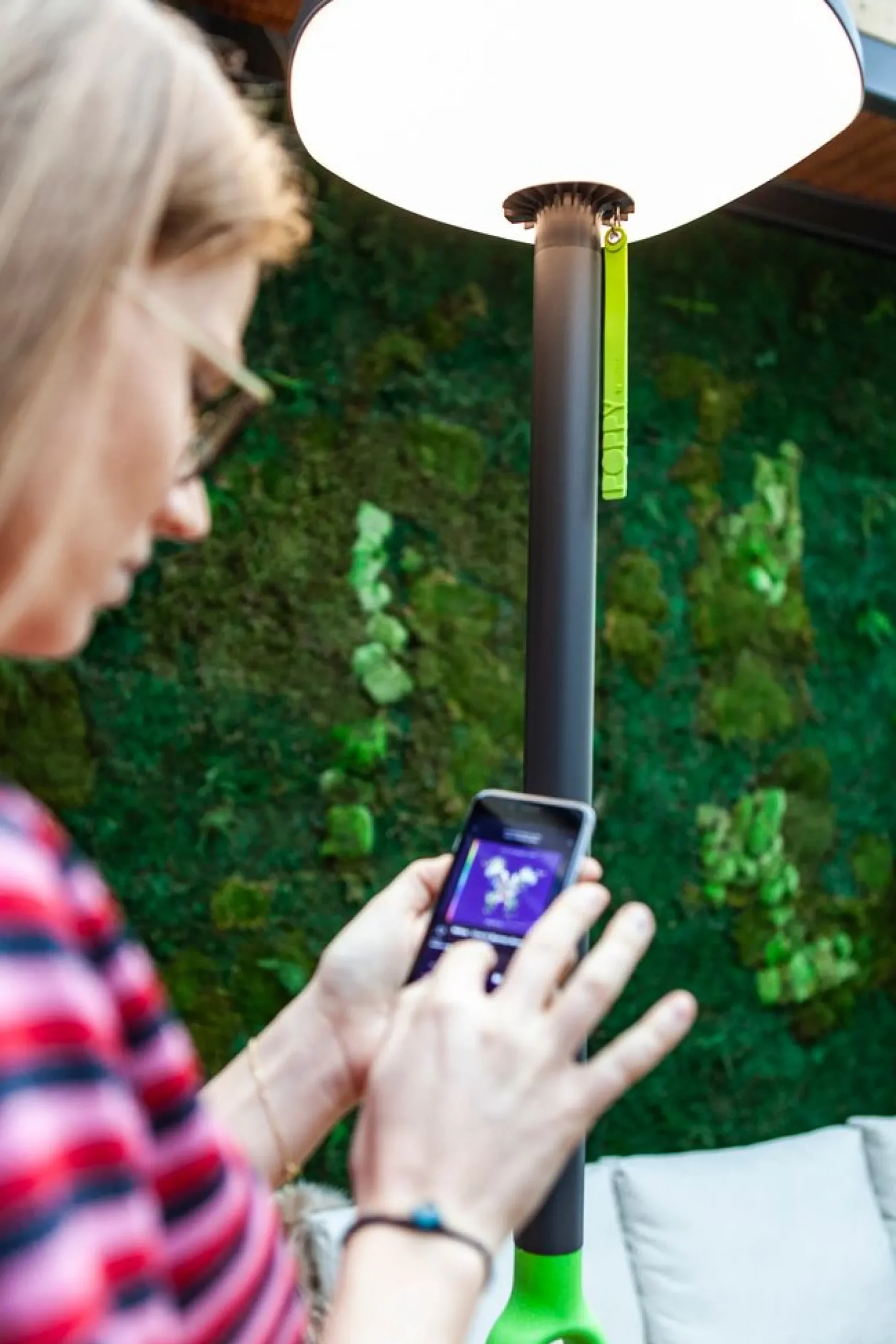 Poppy solar lamp grijs led 8w