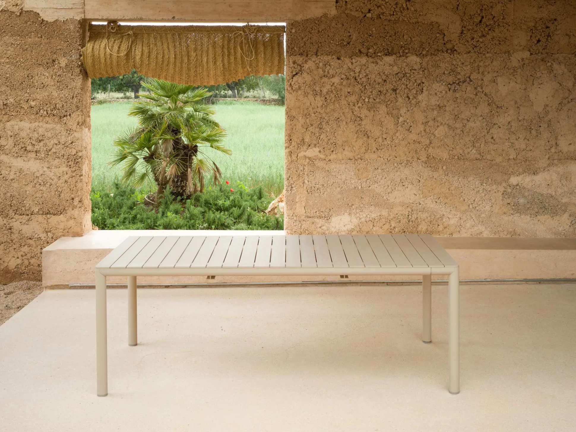 Tevere tafel verlengbaar 147cm antraciet