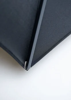 Zweefparasol Monterey zwart-zwart